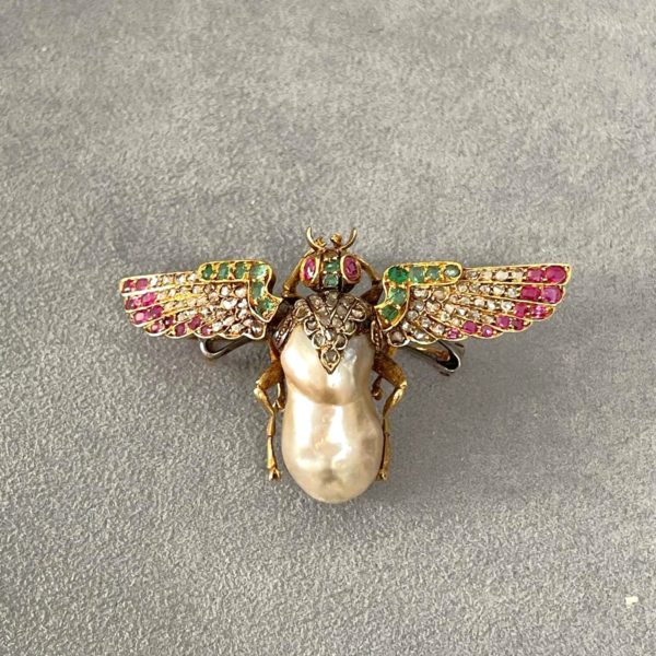 Natural Pearl Egyptian Revival Bug Brooch - Image 3